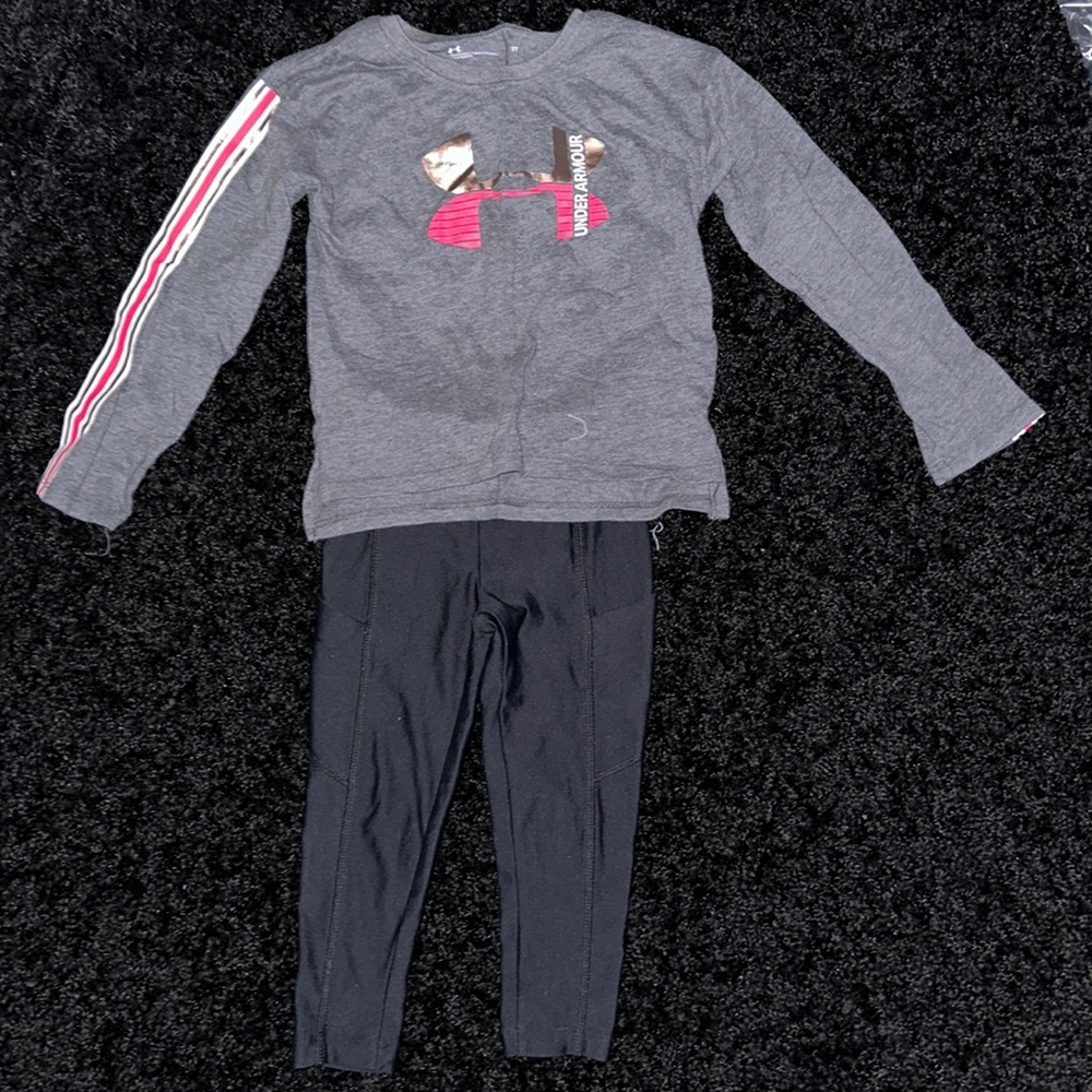 Under Armour long sleeve shirt w/ runway leggings
